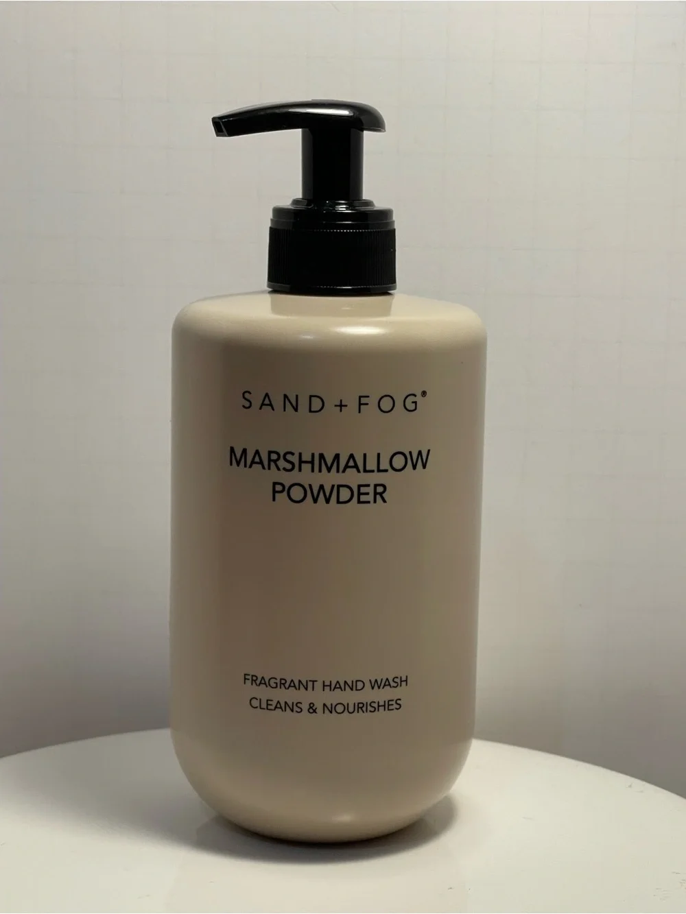Sand + Fog “Marshmallow Powder” Hand Wash 16.9 oz - NWT **